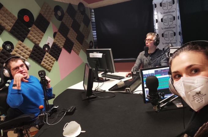 Esco di radio: i ragazzi del Centro diurno disabili di Cermenate vanno “on air”