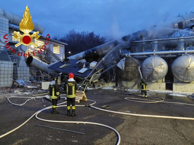 Esplosione e incendio alla Comet