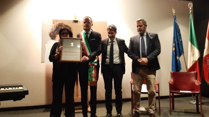 Abbondino d’oro a don Roberto Malgesini, il cardinale Cantoni: “Si è donato fino alla fine”