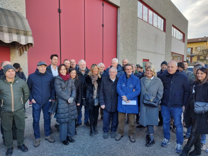 Fontana a Cantù: è partito il tour comasco del Governatore lombardo