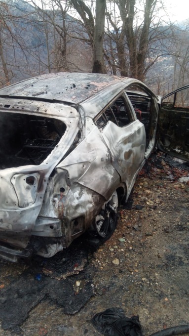 Automobile in fiamme: soccorsi a Barni