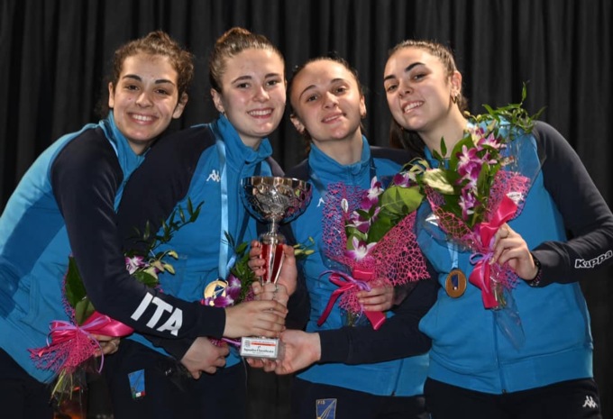 Fioretto: vittoria a squadre per Carlotta Ferrari