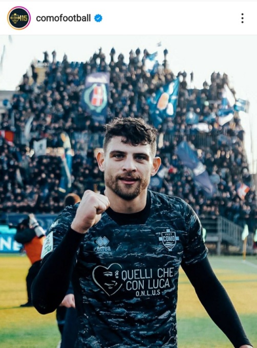 I lariani vincono 1 a 0 con la maglia dell’associazione “Quelli che con Luca onlus”