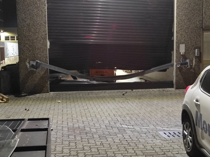 Assalto all’azienda di logistica di Casnate: via con tablet e computer