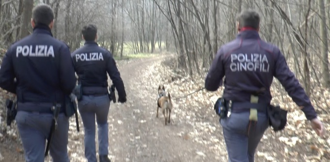 Maxi operazione della Polizia di Stato: controlli anti spaccio nel Parco Pineta