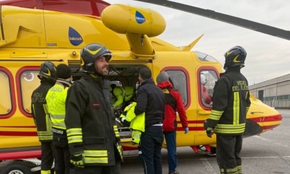 Incidente sul lavoro a Erba: macchinario pesante cade addosso a un ragazzo