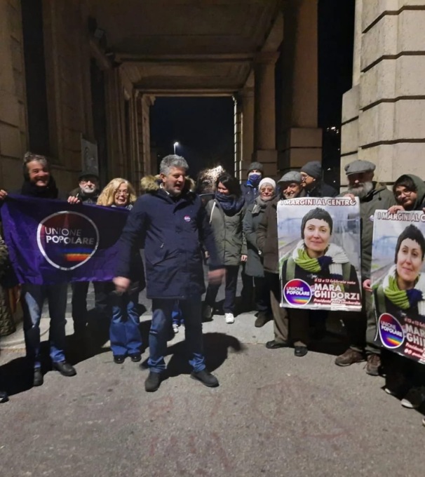 Unione Popolare chiude la campagna al Sant’Anna: “Simbolo del fallimento del sistema sanitario”