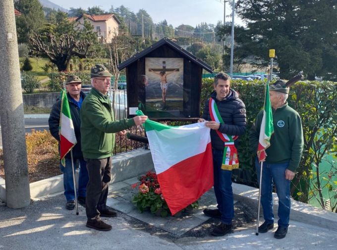 Eupilio, Alpini: inaugurata la cappellina del novantesimo