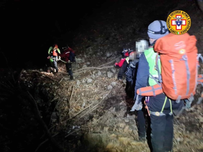 Disperso sul Bolettone in una zona pericolosa: 55enne trovato illeso