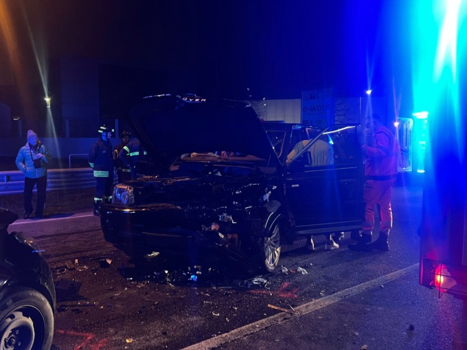 Frontale tra due automobili a Cinisello Balsamo: coinvolto un marianese