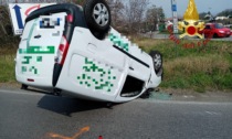 Incidente ad Appiano, si ribalta un furgone