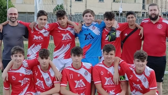 Oratorio Solbiate, segna ma chiede di annullare il gol: “Ho toccato la palla con un braccio”