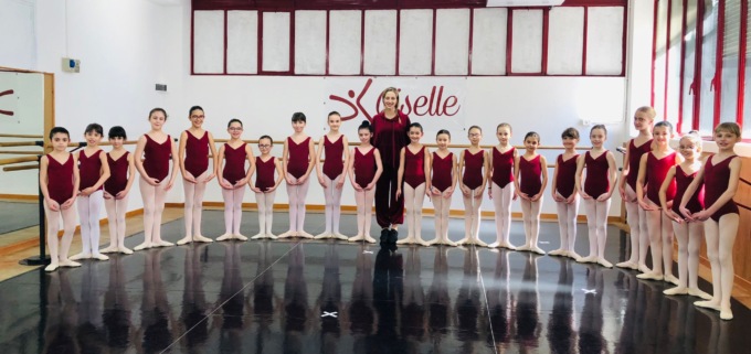 A lezione con la prima ballerina della “Scala”