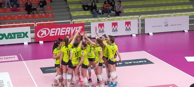 Albese Volley: la Tecnoteam rispetta il pronostico e regola anche Perugia