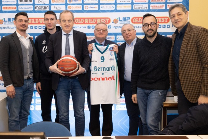 La Pallacanestro Cantù presenta le Final Four di Coppa Italia. Berdini: “Vogliamo regalare soddisfazioni ai tifosi”