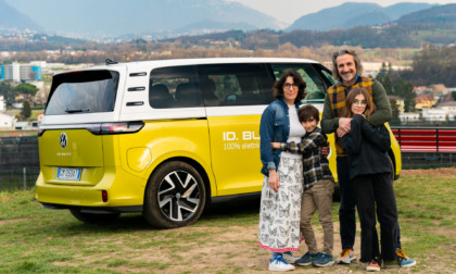 Volkswagen lancia il primo van 100% elettrico: l'ID.Buzz presentato a Cantù con Masolin e Valsecchi
