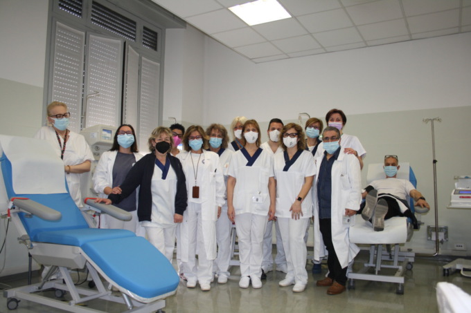 Nuove poltrone nei Centri Trasfusionali di Asst Lariana: una “coccola” per i donatori di sangue