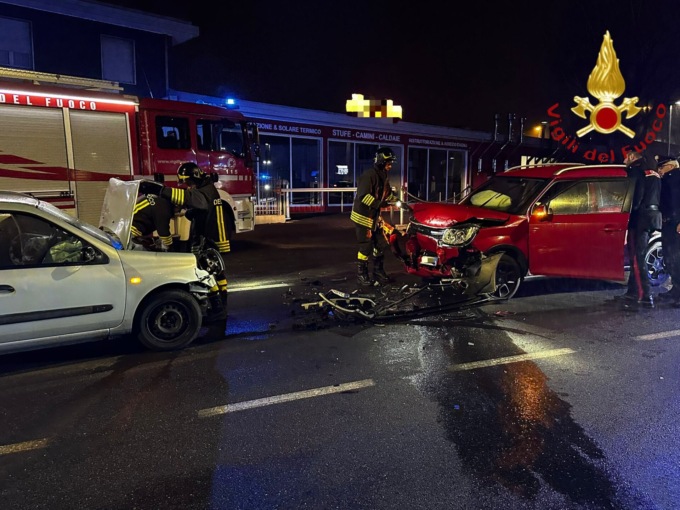 Frontale a Fino Mornasco: due feriti in ospedale