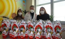 Un dono che arriva dal cuore: le sorelle Schiffino regalano 30 uova di Pasqua alla Pediatria del Sant'Anna