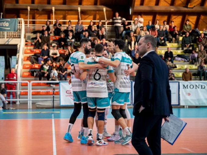 Pool Libertas Cantù: premiato con la riconferma il gran lavoro di coach Denora