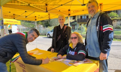 Campagna Amica: in centinaia in riva al Segrino per l'inaugurazione del mercato a Eupilio