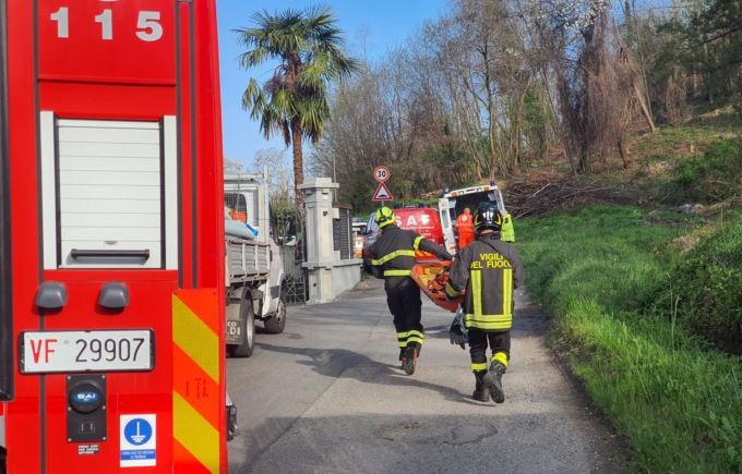 Malore a Capiago: cade da una scala e finisce in una vasca di decantazione