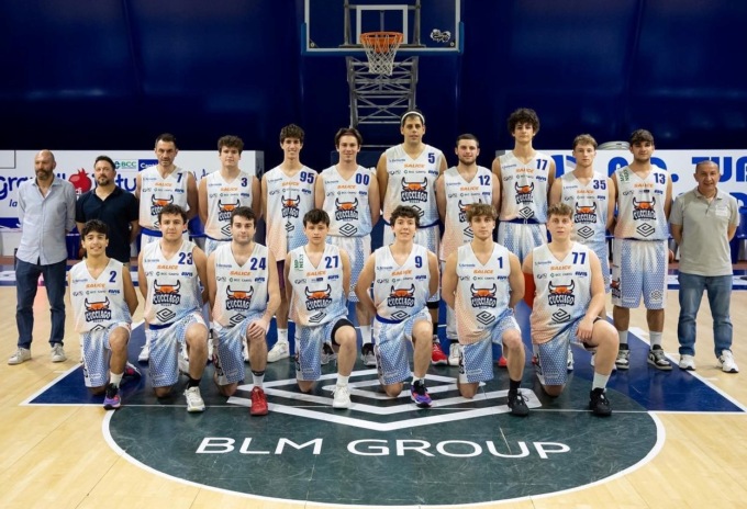 Basket serie D: missione compiuta, Cucciago e Cabiate vincono gara 4 e sono salve
