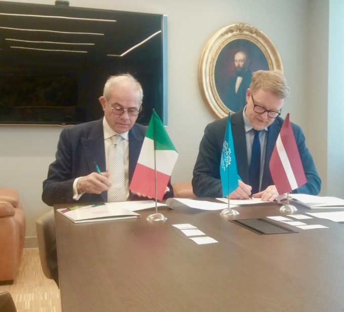L’Insubria sbarca in Lettonia: firmato un accordo di collaborazione con l’Università di Riga