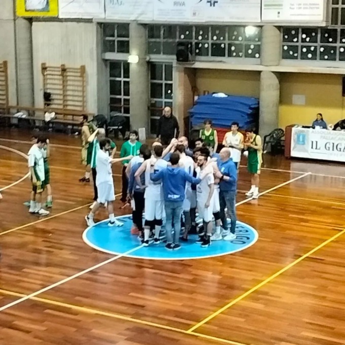 Pallacanestro lariana: Il Gigante Inverigo batte il Mandello per 77-70 e passa al 2° turno di Coppa Lombardia