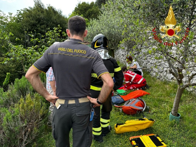 Ossuccio, cade da un muretto per 4 metri: soccorso 67enne