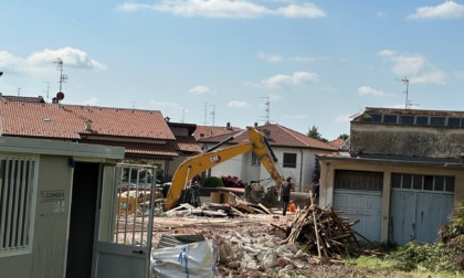 Demolizione dell'ex concessionaria automobilistica Grisoni
