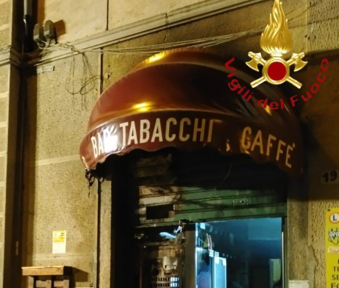 Inverigo: prende fuoco il locale e i fumi intossicano la residente al piano di sopra