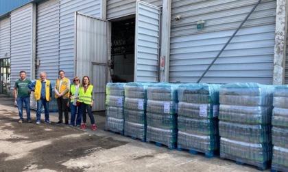 Amici di Como in prima linea per l'Emilia Romagna: con S.Bernardo donate più di 37mila bottiglie d'acqua