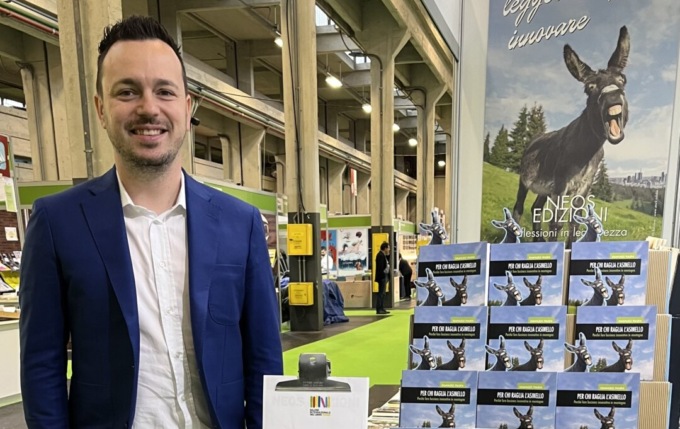 L’asinello raglia pure oltre la montagna: grande successo per il libro del fondatore di Webtek