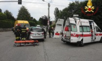 Incidente a Montorfano: frontale tra auto e furgoncino