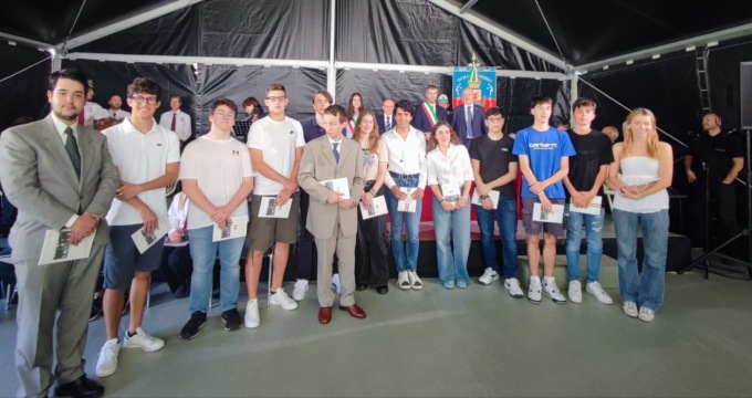 Festa della Repubblica a Cernobbio: consegnate le benemerenze civiche