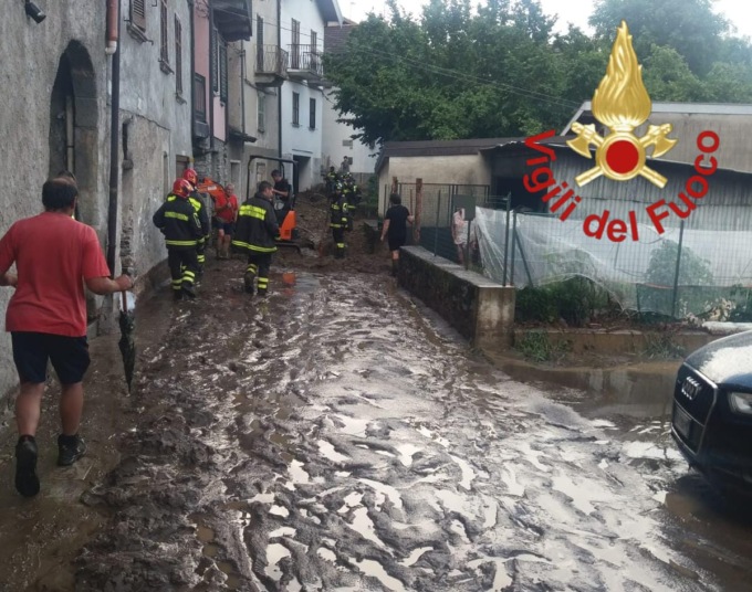 Allagamenti e smottamenti a Dongo: intervengono i Vigili del Fuoco