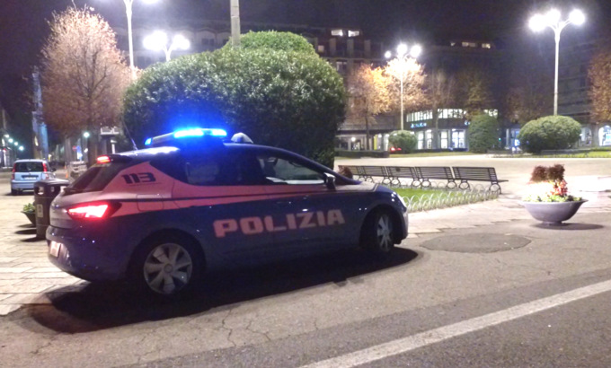 Tentata rapina a Como, la minaccia: “Dammi tutti i soldi o ti accoltello”