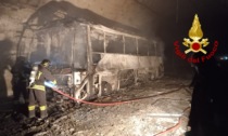 Il pullman che ha preso fuoco in una galleria tra Recco e Genova portava una comitiva comasca