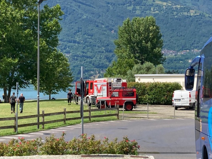 Fulmine si abbatte sulla spiaggia: gravi due 16enni