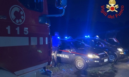 Cadavere nei boschi di Senna Comasco: indagano i Carabinieri