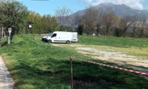 Merone, la denuncia del Circolo Alpi: "Prato inghiaiato abusivamente all'interno del Parco Valle Lambro"