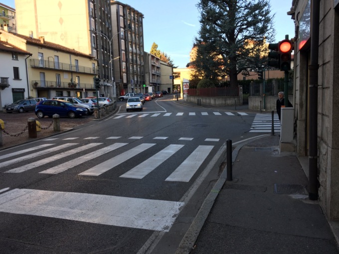 Pioggia di multe ai semafori rossi di Olgiate