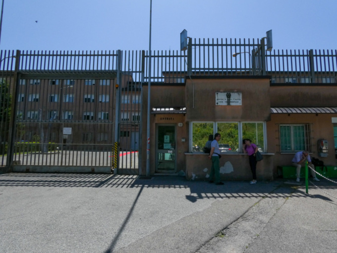 Molteni e Ostellari al Bassone, Uilpa: “Agenti della Penitenziaria stanchi delle visite di cortesia”