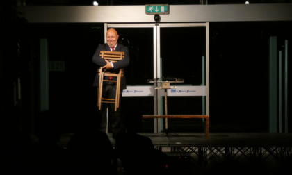 Una serata di solidarietà: successo per "Auf. Costruire cattedrali" a La Nostra Famiglia