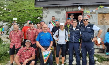 Un nuovo defibrillatore sul Grignone per gli escursionisti