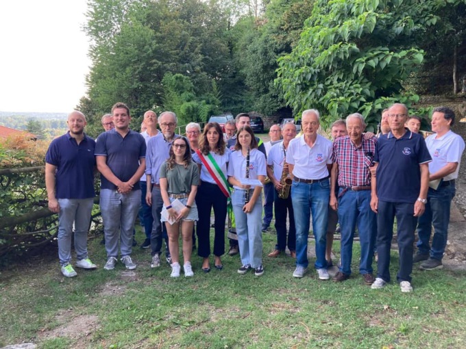 Il Comune “compie” 95 anni e festeggia al Crotto Alpini con i neodiciottenni