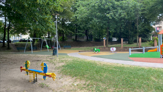 Anche Alzate ha ora il suo parco inclusivo: ultimati gli interventi nell’area verde di via XXV Aprile