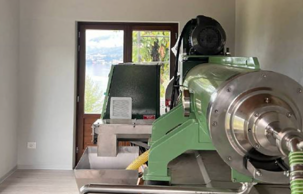 A Villa Melzi realizzato un frantoio: a gestirlo 25 soci olivicoltori