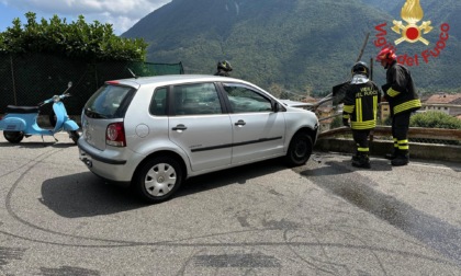 Incidente a Porlezza: auto finisce contro il guard rail